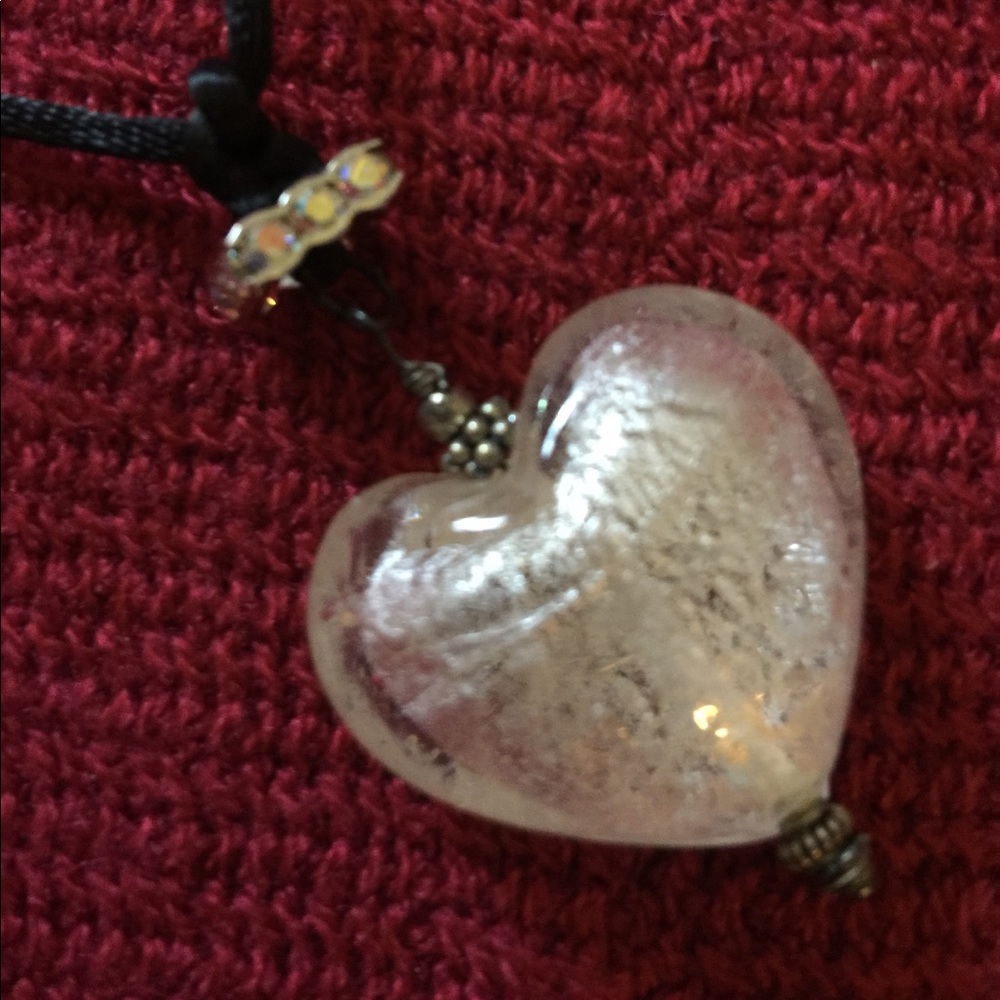 Murano glass white heard necklace